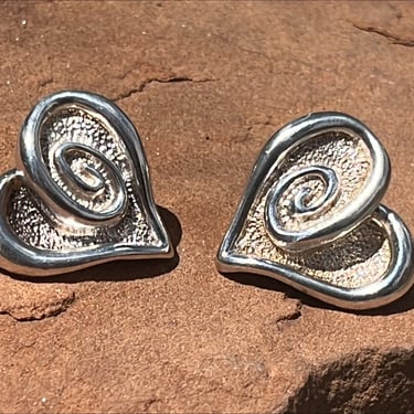 D'Molina ~ Mexican Sterling Silver Stylized Post / Stud Heart Earrings 