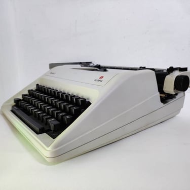 Vintage Portable Typewriter/ Retro White Typewriter/ Olympia Carina 2 Typewriter /Rare Olympia Typewriter /Working Typewriter / China/ 70s 