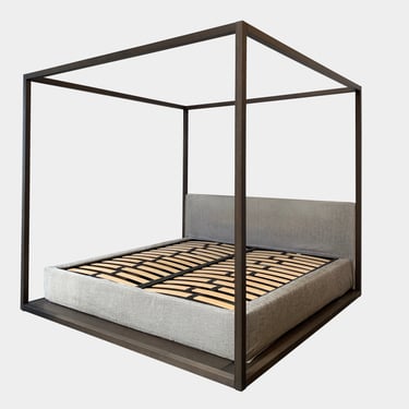 Alcova Canopy Bed