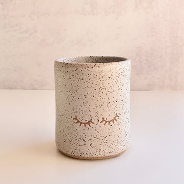 Eyelashes Speckled Stoneware Ceramic Handmade tumbler in White 