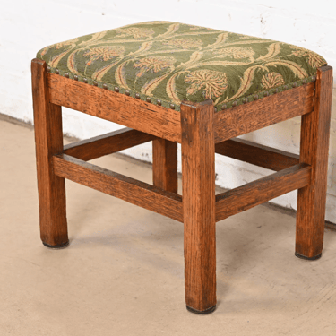 Stickley Brothers Style Mission Oak Arts & Crafts Upholstered Footstool or Ottoman, Circa 1900