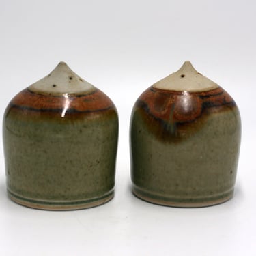 vintage art pottery salt and pepper shakers 1980 