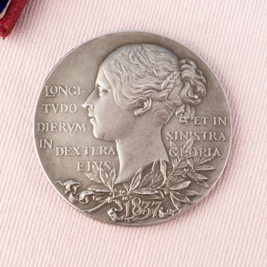Queen Victoria 1897 Diamond Jubilee Portrait Medal