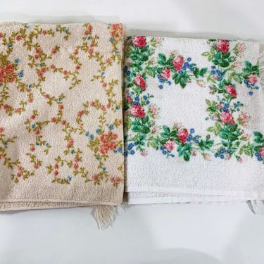 Vintage Cotton Bath Towel Set of 2 Lady Pepperell Fieldcrest Bathroom Mismatched Pink Floral Mid-Century Retro Flowers White Terry 1970s 