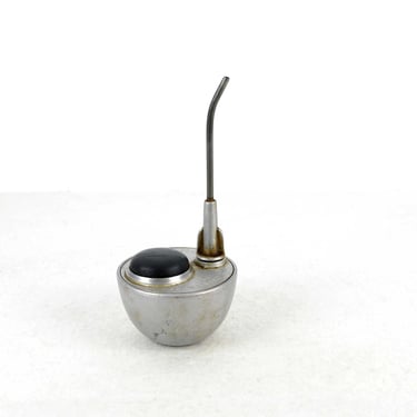 Oil syringe oil pump 30s light metal K.G. Düsseldorf DRP DRGM Vintage Oldtimer Auto Brocante Design 