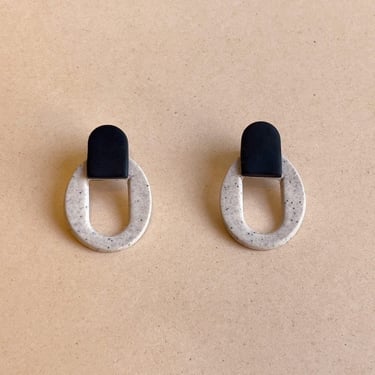 La Tusa: 70's Nero Earrings