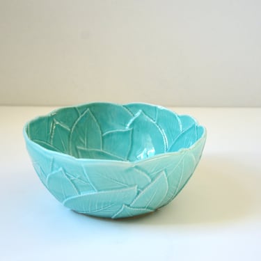 Vintage Italian Pottery Leaf Bowl or Catchall  in Turquoise Blue by Vietri Foglia Leonardo 