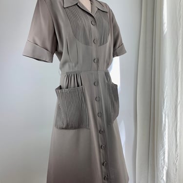 1940's-50's Rayon Dress in Gray - Pin Tucking Details - Cloth Covered Buttons - Shoulder Pads - Women's Size Large - 32 Inch Waist 44 Bust 