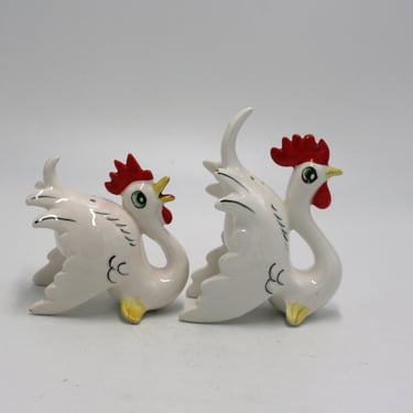 vintage Rooster and Hen salt and pepper shakers made in Japan 