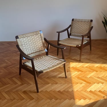 SET of 2 Mid Century Woven Rope Armchairs / Vintage Lounge Chairs in the Style of Hans Wegner / Made in Yugoslavia / 1970s 