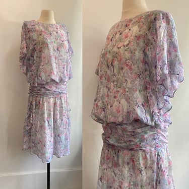 Pretty Vintage 80s RUFFLED COTTON VOILE Dress / Hidden Girls in Floral Print / All That Jazz 