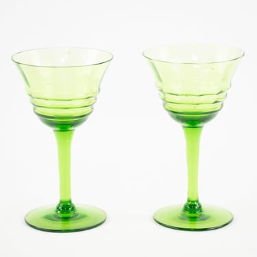 20th Century Pair of Green Cordial Wine Glasses 