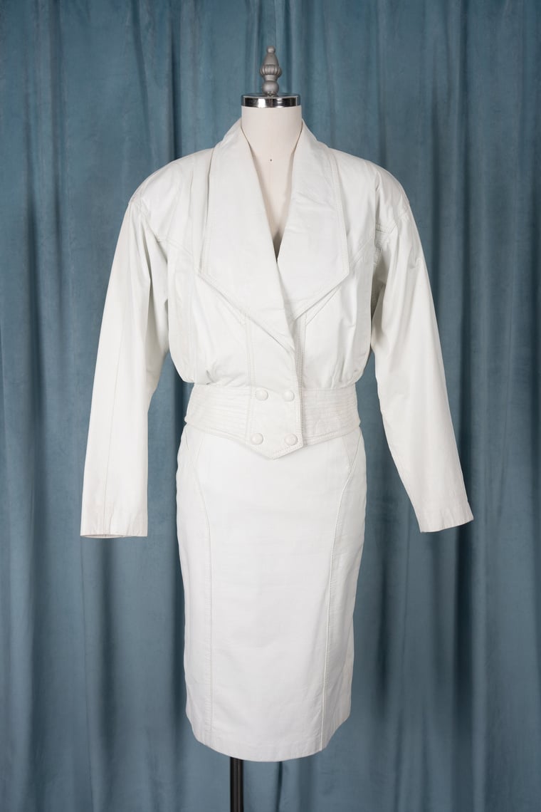 1980s Ruffled White Leather Cropped Jacket | small/medium