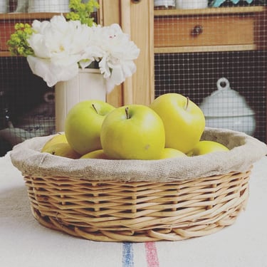 Beautiful vintage French bread proofing   basket with hemp linen 
