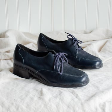 navy leather oxfords 90s vintage Naturalizer lace up shoes size 7.5 