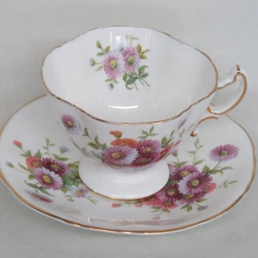 Hammersley England Bone China Pink Purple Flowers Tea Cup and Saucer Set 3695B