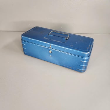 Vintage Metal Tool Box Tackle Box 