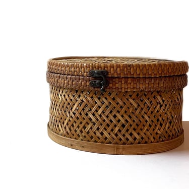 Vintage 80s Round Wicker Hat or Sewing Box - Large 