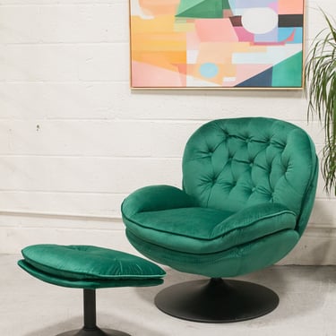 Comfy Deep Green Tufted Swivel with Ottoman