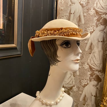1940s hat, cream and rust, beaded pearls, tilt | Black Label  display picture 2