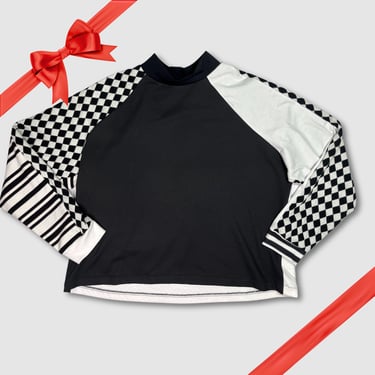 in-stock holiday - SIZE: 3XL - black + white 'color block' sweatshirt