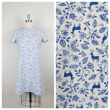 Vintage 1960s cotton shift dress, novelty print, calico, light academia 