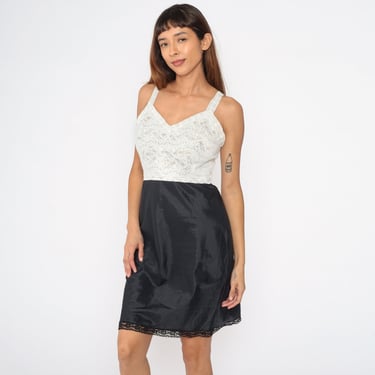 Black White Slip Dress 80s Two-Tone Lace Slip Lingerie Mini Vintage 1980s Sweetheart Neckline Plain High Waist Romantic Medium 36 Average 