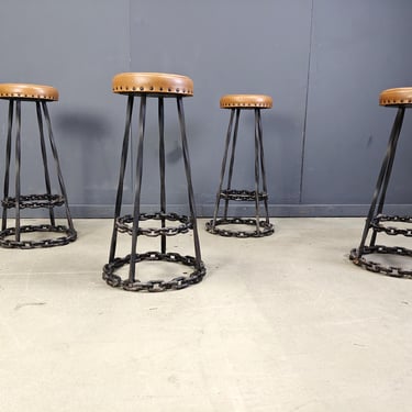 Brutalist chain link bar stools, 1970s - set of 4 - vintage leather bar stools - brutalist design - industrial bar stools - vintage stools 