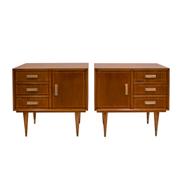 Stunning Pair of Italian Bedside Tables in Mahogany with Brass Accents 1950s