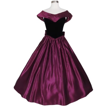 Vintage 80s 90s Burgundy Velvet Satin Full Skirt Prom Party Dress S Small Shiny Big Bow Gown Costume Formal Dance Homecoming HoCo Womens 