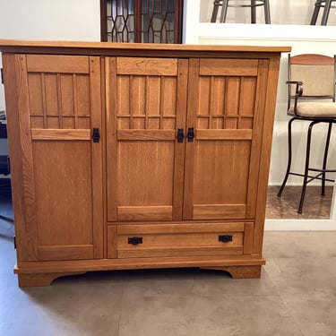 Hooker Furniture Entertainment Center