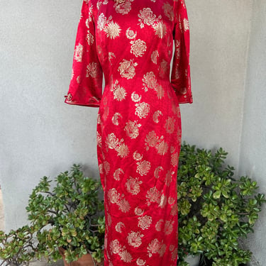 Vintage Asian mandarin Cheongsam long dress red gold floral satin brocade Sz Medium 