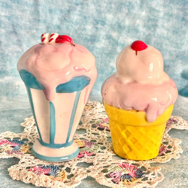 Salt and Pepper Shakers, Ice Cream Soda, Cone, Ceramic, Vintage Home Kitchen Dining 