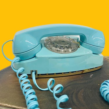 Vintage Telephone Retro 1960s Mid Century Modern + The Princess Phone + Bell System Property + Turquoise Blue + Rotary + DOES NOT WORK 