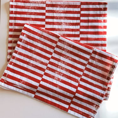 hand block printed table runner. red stripe on white. boho decor. linen tablecloth. birthday or dinner party decor. 
