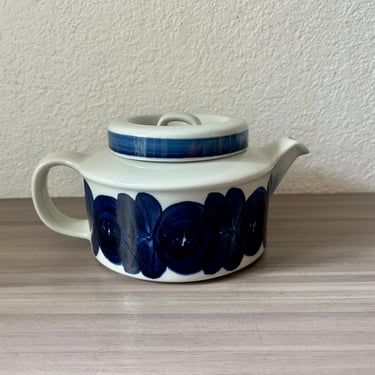 Vintage Arabia Finland Anemone  Teapot, vintage Mid Century Scandinavian design, Ulla Procopé, handpainted 