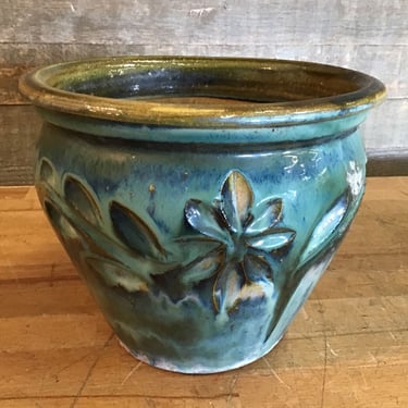 Beautiful Glazed Ceramic Pot (Tacoma)