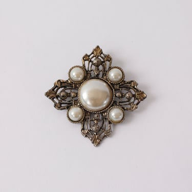 Vintage Ornate Faux Pearl Brooch