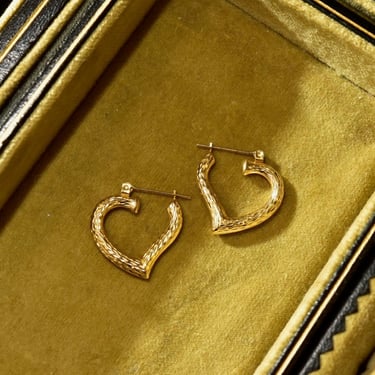 Vintage 14K Gold Hammered Heart Hoop Earrings, Textured Yellow Gold Hoops, Cute 585 Heart Earrings, 22mm 