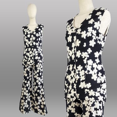 1960s Floral Pantsuit / Bellbottom Pantsuit / Mod Outfit / 1960s Flower Power / Mod Floral Outfit / Mod Black and White / Size Small 