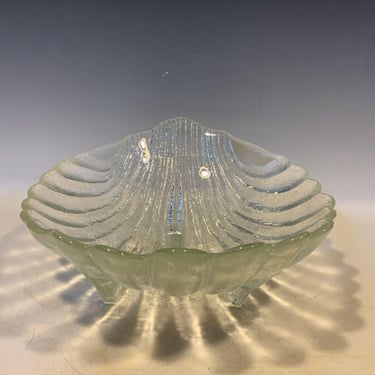 Blenko? Large Clear Glass Shell Form Footed Center Bowl, seashell decor, beach house decor, gifts for mom, ocean glass centerpiece 