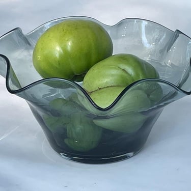 Vintage, handblown art glass ruffle bowl/vase #3716 by Blenko circa 1950s 