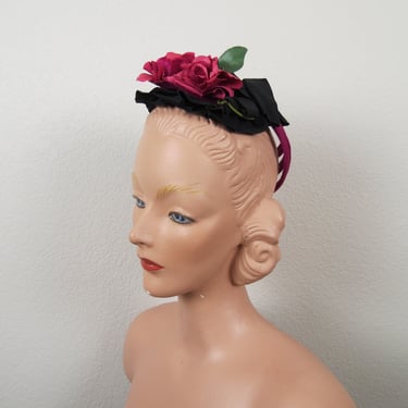 Vintage 1940s women's hat, tilt, perch, topper, millinery flowers, snood, WWII era 