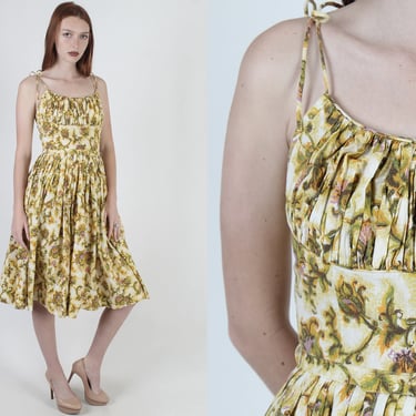1950s Autumn Floral Vine Zip Up Dress / Vintage 50s Flower Retro House Dress / Full Skirt Day Party Belted Swing Mini Dress 
