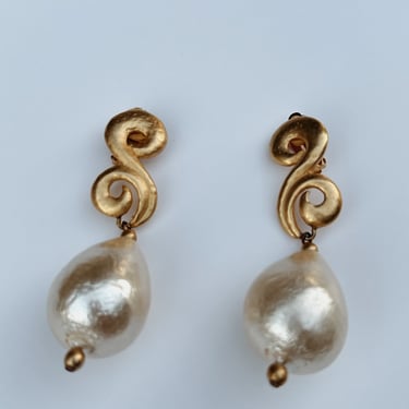 Janice Vtg Drop Pear Earrings