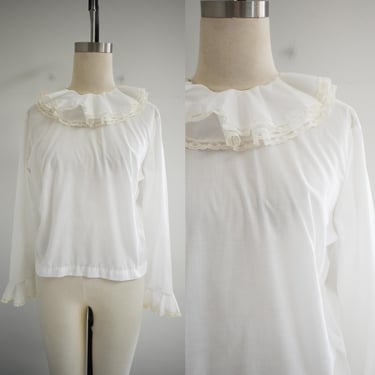 1960s White Ruffled Collar Blouse 