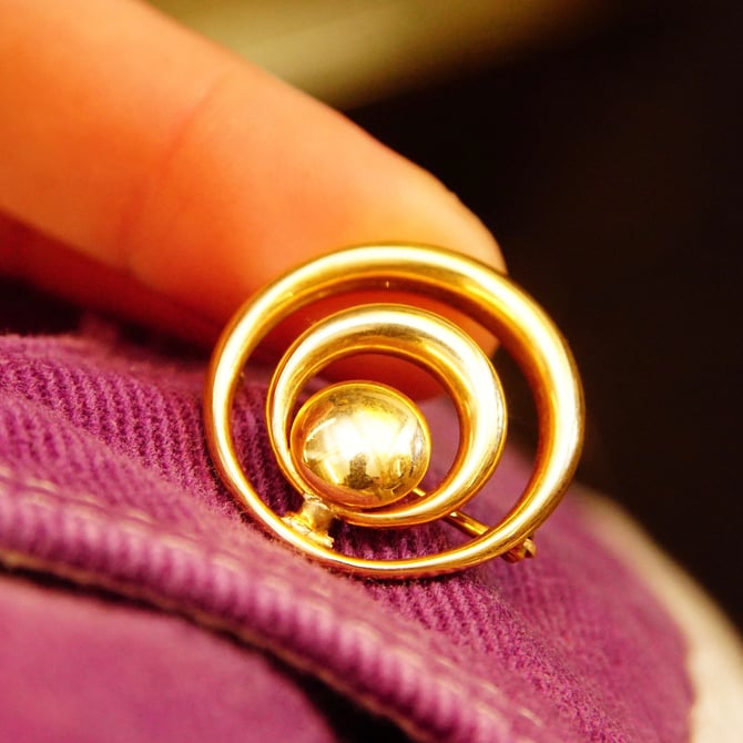 Vintage Modernist 14K Gold Concentric Circles Brooch Pin, Polished Gold Drop, Golden Eye Brooch, Liquid Metal, 585 Lapel Pin, 26mm 