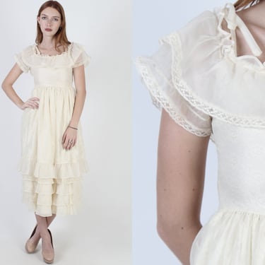 Charming Simplistic Fairytale Dress, 1970's Ivory Chiffon Off Shoulder Gown, Classic Plain Floral Mini Gown 