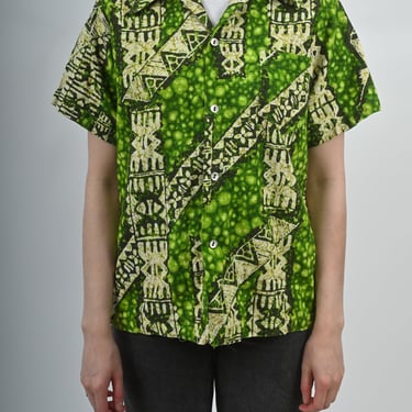 1970s Barkcloth Green Hawaiian Tiki Shirt