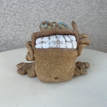 Vintage Kitsch Pottery Frog Figurine Clay Signed Little Guy Scott Smith 